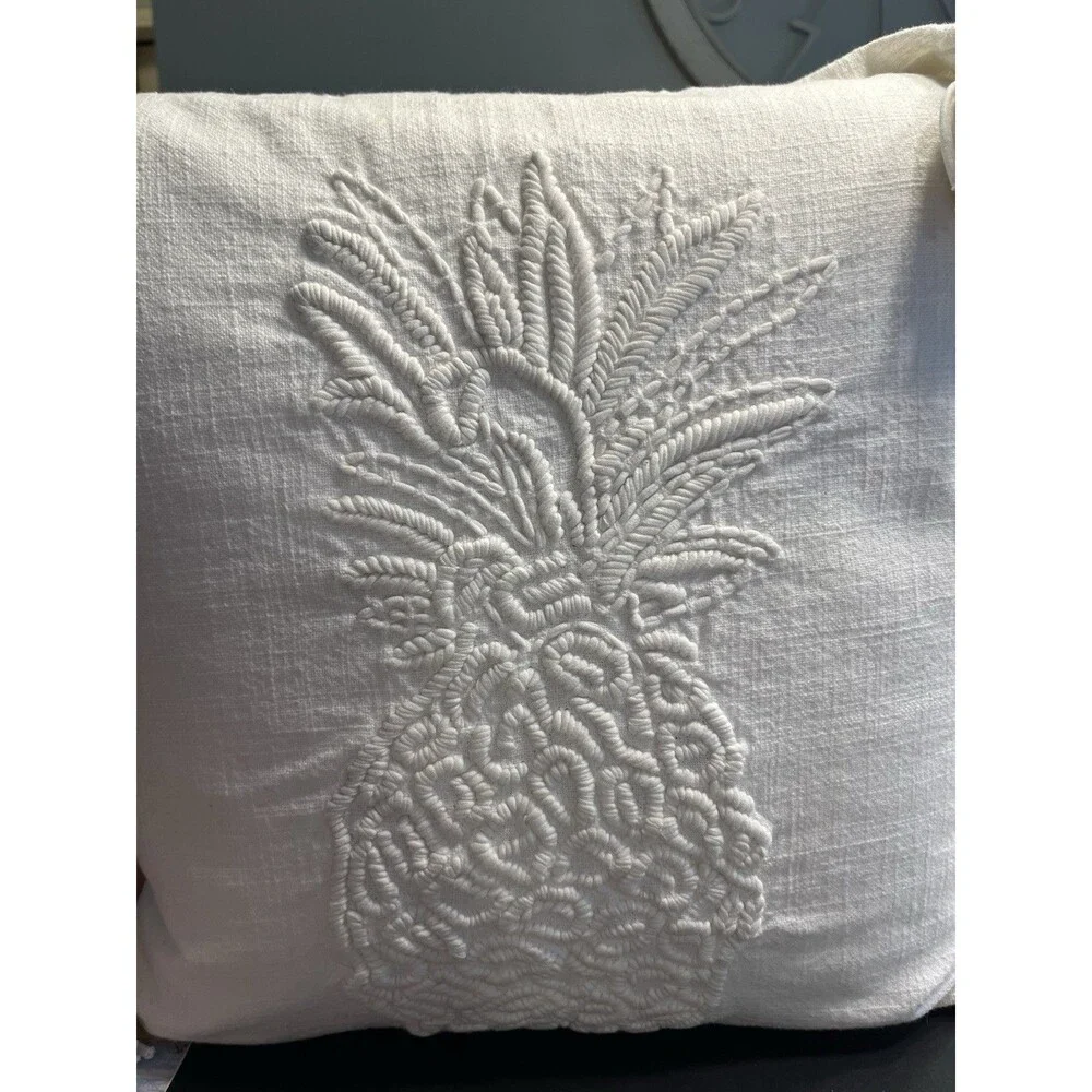 Pottery Barn White Embroidered Pineapple Motif Square Throw Pillow Corner Tassel